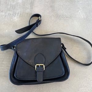 Joyn Handmade Leather Crossbody Bag -Black/Gold